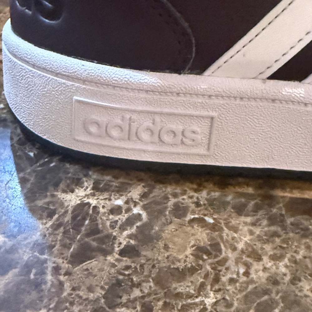 adidas. Womens Hoops 3.0 Mid Trainers Womens. Shadow Maroon. Size 11. - Picture 8 of 12